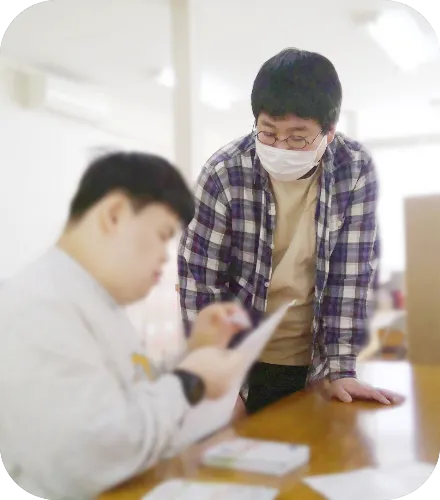 先輩職員_樋口 悠介の画像